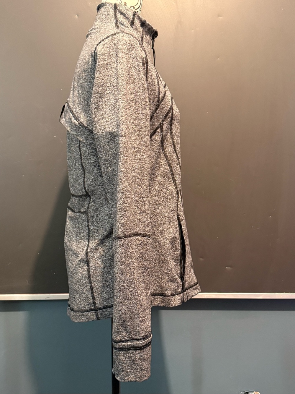 Lululemon Define Jacket - Picture 2 of 6